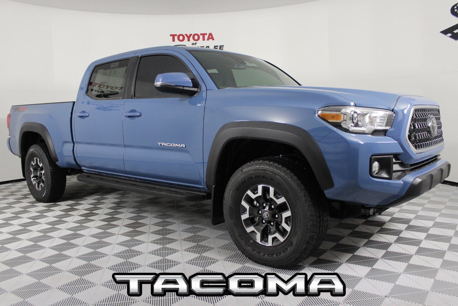 New 2019 Toyota Tacoma Trd Off Road Double Cab 6 Bed V6 At In Santa Fe Km062433 Toyota Of 4862